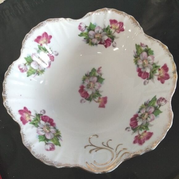 8" Bowl Hand Painted Pink & White Floral Flower Gold Trim Porcelain Vintage - Picture 1 of 9